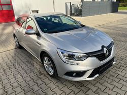 Grau Gebraucht 2019 Renault Mégane IV Business Limousine | 8.500 € (Fairer Preis)
