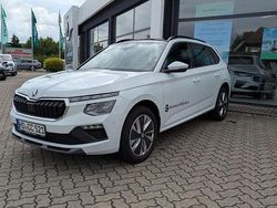 Weiß Gebraucht 2024 Skoda Kamiq Selection SUV | 27.475 € (Fairer Preis)