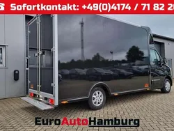 Schwarz metallic Neu 2025 Renault Master Van | 60.100 €