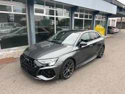 Grau Gebraucht 2023 Audi RS3 Sport Kleinwagen | 76.788 €