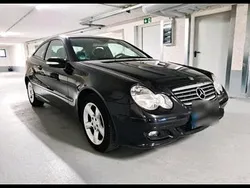 Schwarz Gebraucht 2007 Mercedes 180 Limousine | 3.700 €