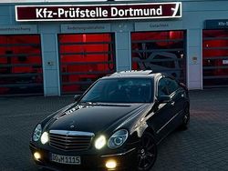 Schwarz Gebraucht 2002 Mercedes E270 Limousine | 6.800 €