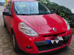 Rot Gebraucht 2009 Renault Clio II Dynamique Limousine | 2.390 € (Guter Preis)