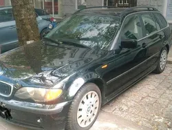 Schwarz Gebraucht 2002 BMW 320 Kombi | 1.950 € (Guter Preis)