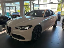 Weiß Neu 2025 Alfa Romeo Giulia Veloce Limousine | 58.950 € (Teuer)
