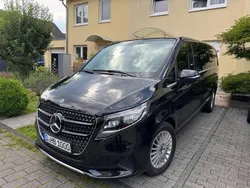 Schwarz Gebraucht 2024 Mercedes V300 Avantgarde Van / Kleinbus | 69.990 € (Teuer)