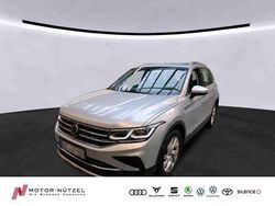Reflexsilber metallic Gebraucht 2023 VW Tiguan Elegance SUV | 38.930 € (Teuer)