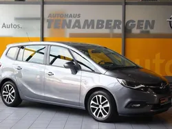 Licht grau m2 Gebraucht 2018 Opel Zafira Tourer Business Edition Van / Kleinbus | 19.900 €