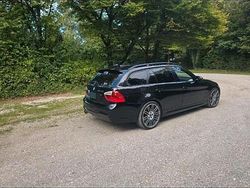 Schwarz Gebraucht 2007 BMW 330 M Sport Kombi | 10.500 €