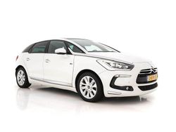 Weiß Gebraucht 2013 Citroën DS5 Business Class Kleinwagen | 8.945 € (Teuer)
