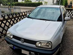 Silber Gebraucht 1994 VW Golf III Limousine | 1.650 €