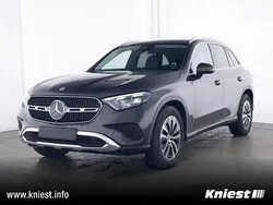 Grau Gebraucht 2024 Mercedes GLC200 SUV | 57.900 € (Teuer)