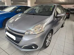 Grau Gebraucht 2020 Peugeot 208 Kleinwagen | 5.800 € (Superpreis)