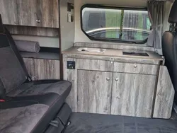 Grau Gebraucht 2017 Opel Vivaro Van | 28.000 €