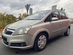 Grau Gebraucht 2007 Opel Zafira Cosmo Van / Kleinbus | 1.750 € (Superpreis)