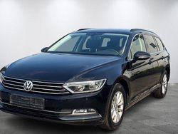 Schwarz Gebraucht 2015 VW Passat Comfortline Limousine | 8.950 € (Superpreis)