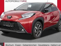 Rot Neu 2024 Toyota Aygo Team Kleinwagen | 17.989 €
