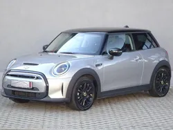 Silber Gebraucht 2023 Mini Cooper SE Classic Kleinwagen | 17.980 € (Superpreis)