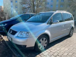 Silber Gebraucht 2006 VW Touran Van / Kleinbus | 3.800 € (Teuer)