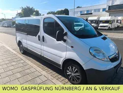 Weiß Gebraucht 2008 Opel Vivaro Van | 7.999 €