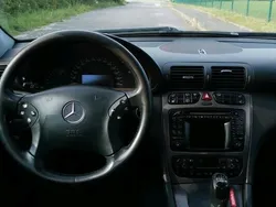 Schwarz Gebraucht 2003 Mercedes C320 Avantgarde Kombi | 1.350 € (Superpreis)
