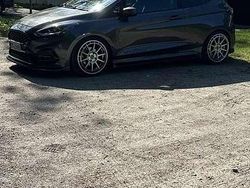 Grau Gebraucht 2020 Ford Fiesta ST Kleinwagen | 20.850 € (Etwas zu teuer)