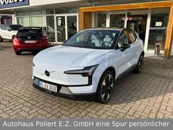 Cloud blue Gebraucht 2024 Volvo EX30 Performance SUV | 40.900 € (Guter Preis)