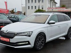 Weiß Gebraucht 2021 Skoda Superb Limousine | 21.900 € (Fairer Preis)