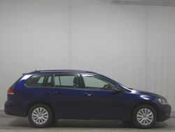 Blau Gebraucht 2019 VW Golf VII Trendline Kombi | 13.680 € (Guter Preis)