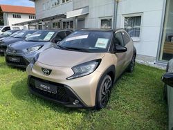 Ginger beige metallic/dach mys Neu 2025 Toyota Aygo Kleinwagen | 19.599 €