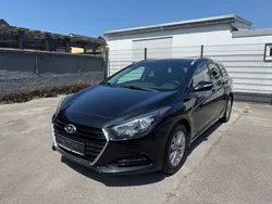Phantom black / mic Gebraucht 2017 Hyundai i40 Trend Kombi | 12.900 € (Fairer Preis)