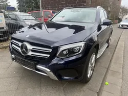 Blau Gebraucht 2017 Mercedes GLC250 SUV | 31.100 € (Etwas zu teuer)