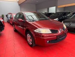 Rot Gebraucht 2007 Renault Mégane II Avantage Limousine | 4.990 € (Teuer)