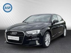 Schwarz (brillantschwarz) Gebraucht 2020 Audi A3 Sport Limousine | 21.950 € (Guter Preis)