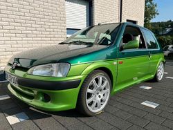Grün Gebraucht 2003 Peugeot 106 S16 Kleinwagen | 3.950 €