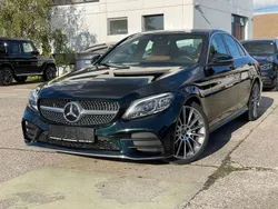 Smaragdgruen metalliclack Gebraucht 2019 Mercedes C200 AMG line Limousine | 26.100 € (Etwas zu teuer)