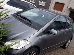 Grau Gebraucht 2010 Mercedes A180 Elegance Limousine | 3.200 € (Fairer Preis)