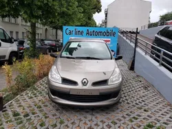 Braun Gebraucht 2011 Renault Clio III Extreme Limousine | 2.770 € (Guter Preis)