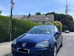 Blau Gebraucht 2006 VW Golf V Goal Kleinwagen | 1.650 € (Fairer Preis)