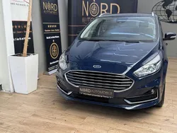 Blau Gebraucht 2022 Ford S-MAX S Van / Kleinbus | 19.849 € (Guter Preis)
