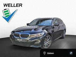 Black sapphire (schwarz) Gebraucht 2021 BMW 330e Shadowline Kombi | 37.850 € (Teuer)
