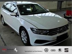 Weiß Gebraucht 2022 VW Passat Conceptline Kombi | 23.970 € (Guter Preis)