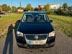 Schwarz Gebraucht 2009 VW Touran Van / Kleinbus | 3.500 € (Guter Preis)