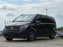 Schwarz Gebraucht 2018 Mercedes V250 Avantgarde Van / Kleinbus | 31.740 € (Superpreis)