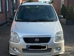 Silber Gebraucht 2003 Suzuki Wagon R+ GL Kombi | 2.000 € (Fairer Preis)