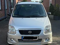 Silber Gebraucht 2003 Suzuki Wagon R+ GL Kombi | 2.200 € (Fairer Preis)