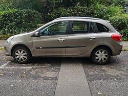 Beige Gebraucht 2008 Renault Clio II Dynamique Limousine | 2.650 € (Fairer Preis)
