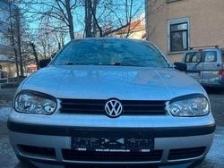 Grau Gebraucht 2001 VW Golf Edition Limousine | 765 € (Superpreis)