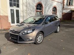 Braun Gebraucht 2011 Ford Focus Titanium Kombi | 5.200 € (Guter Preis)