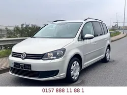 Silber Gebraucht 2011 VW Touran Comfortline Van / Kleinbus | 4.999 € (Guter Preis)